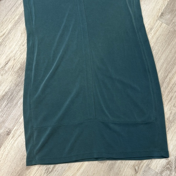 Athleta Women’s Teal Casual Short Sleeve V-Neck T-Shirt Short Dress / Size Small - Picture 5 of 8
